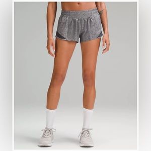 Lululemon Heathered Grey Hotty Hot Low-Rise Lined Short 2.5"